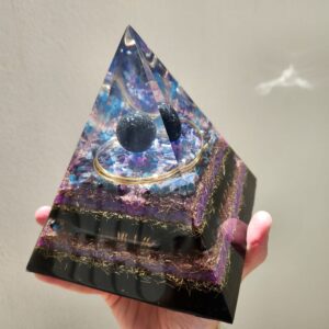 Pirâmide Orgonite